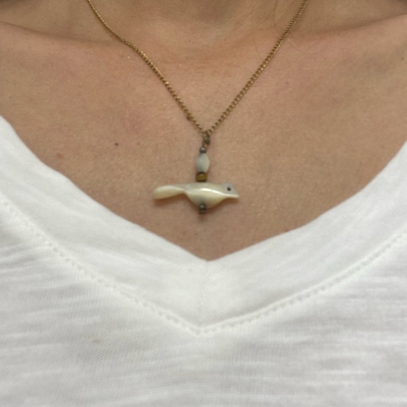 Elegant Cream Bird Pendant Necklace - Picture 4 of 4